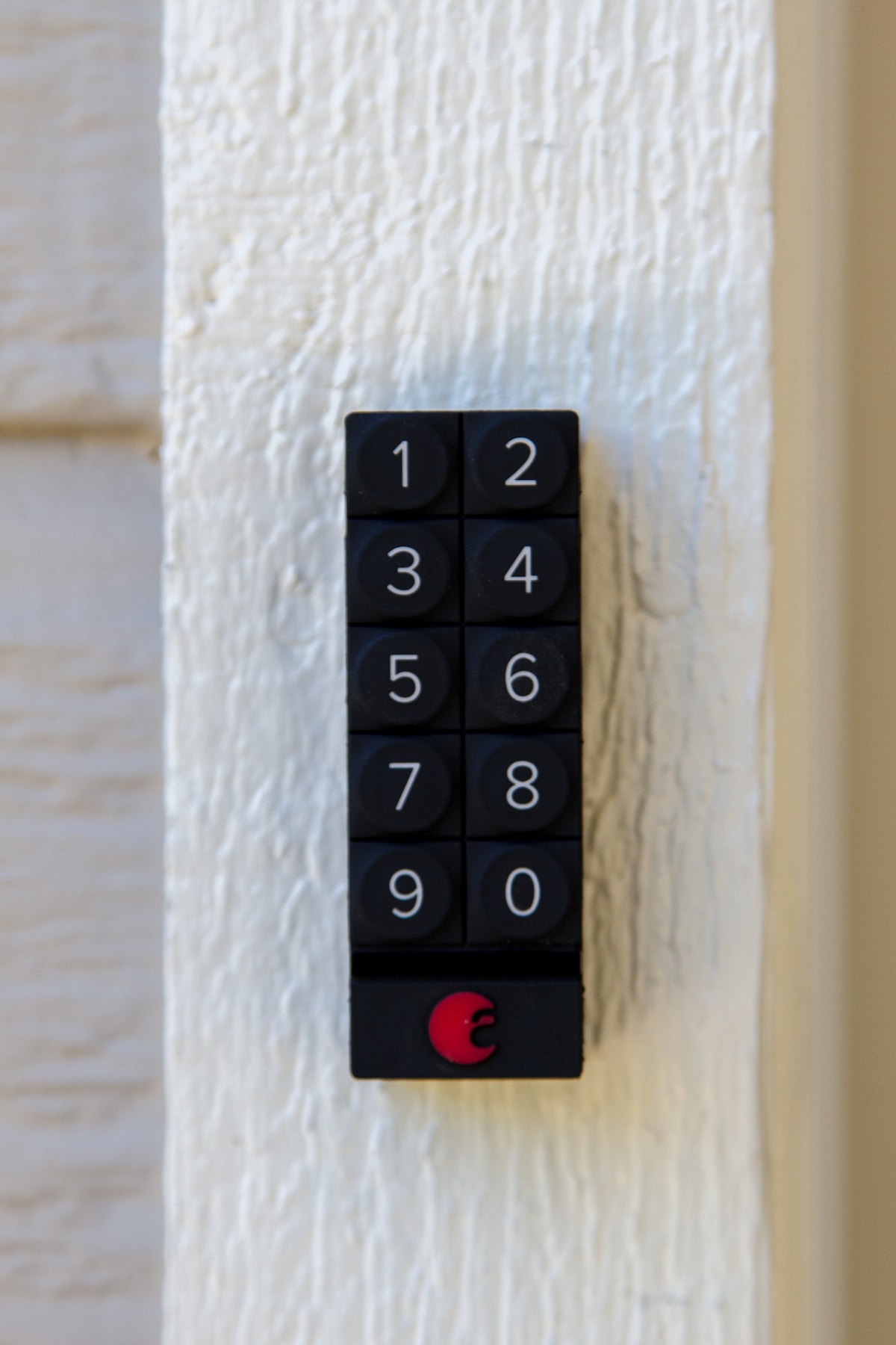 Smart lock keypad for ease of entry